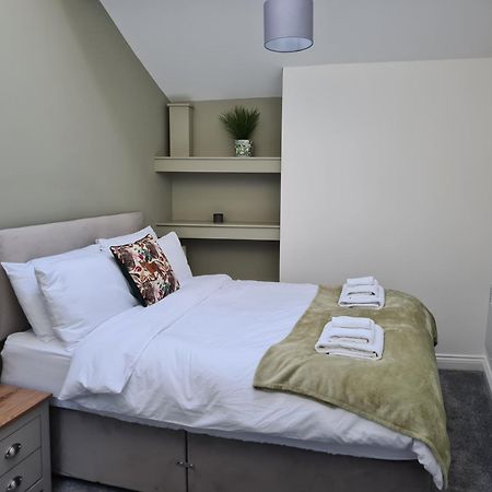 Modern River View Mytholmroyd Apartment Extérieur photo
