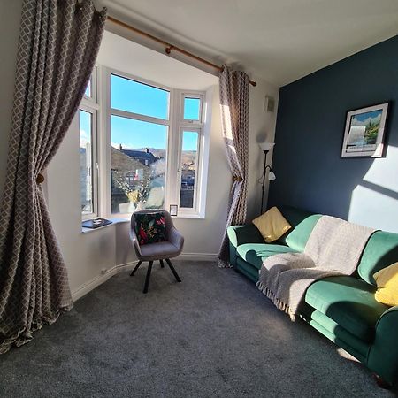 Modern River View Mytholmroyd Apartment Extérieur photo